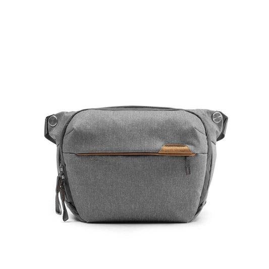 PEAK DESIGN Everyday Sling 6L v2 - hamuszürke - iSTYLE HU
