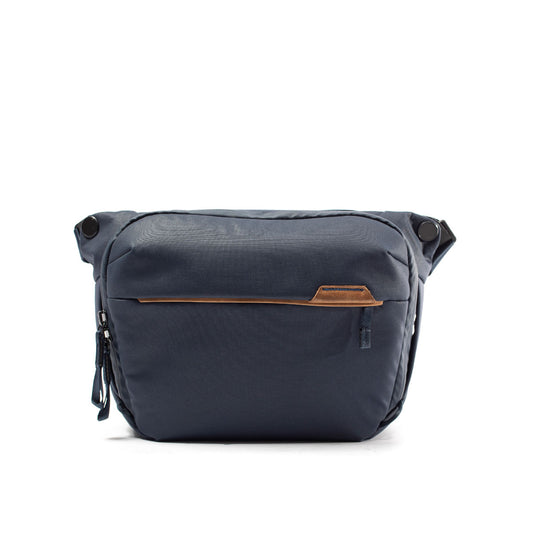 PEAK DESIGN Everyday Sling 6L v2 - éjkék - iSTYLE HU